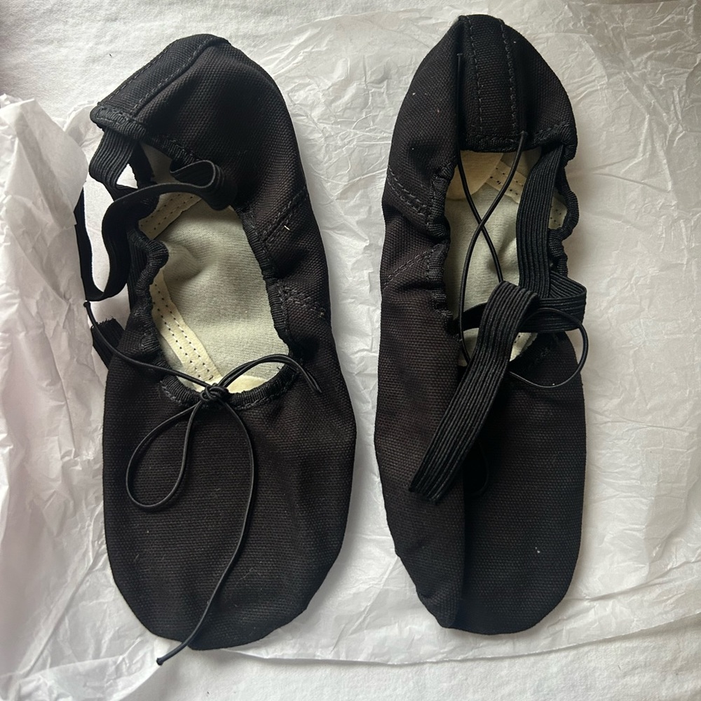 COPY - New women's 7 Capezio Juliet II 2028 ballet dance shoes black